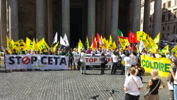 Dopo le proteste salta l’accordo sul CETA