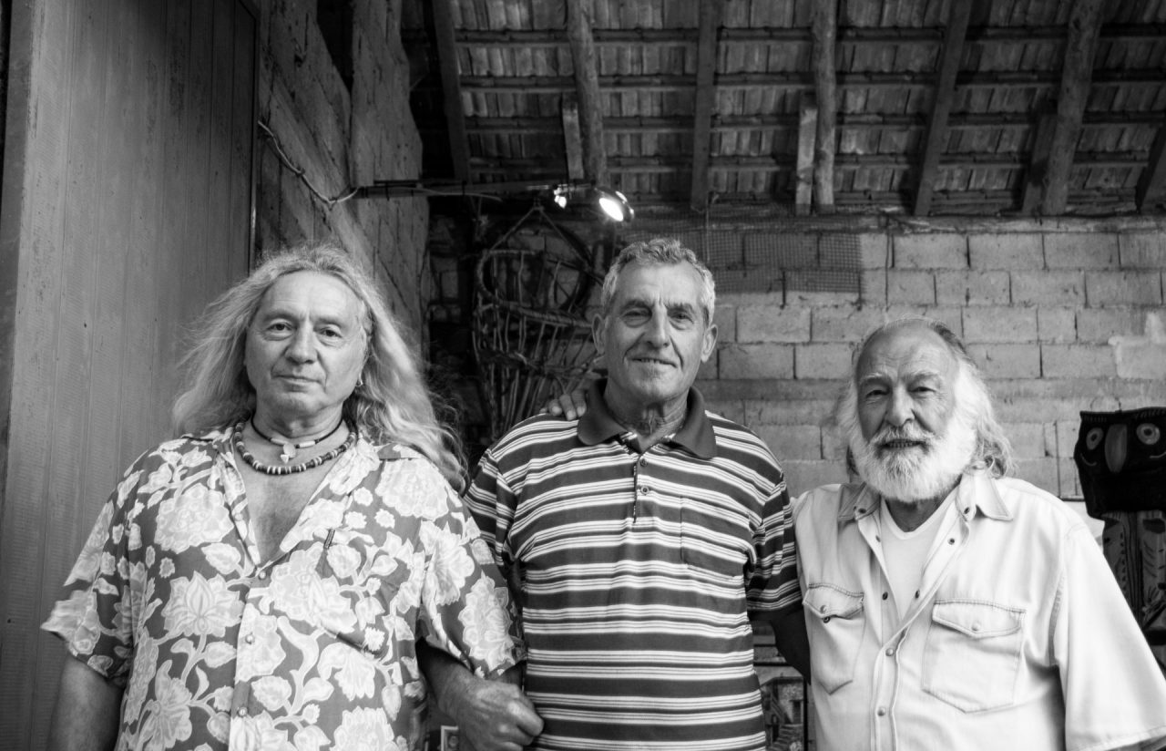 Mostra nel fienile: gli artisti espongono a Peglio