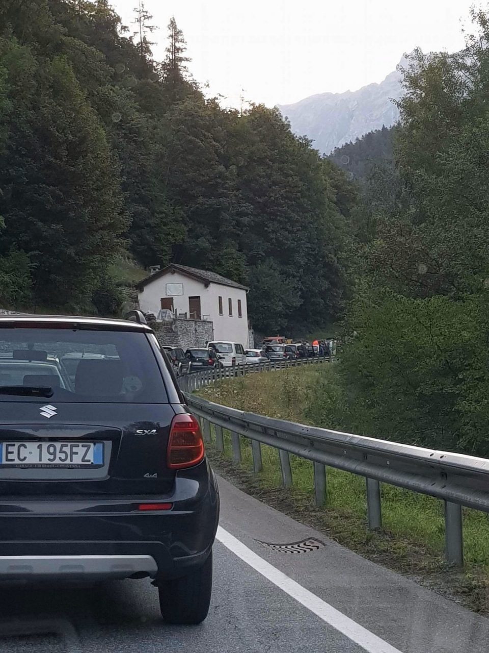 Frana Val Bregaglia: si transita sulla strada vecchia
