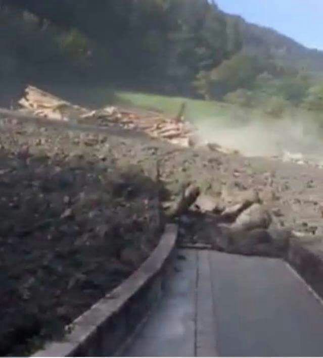 Frana Val Bregaglia: nuova colata e strada ancora chiusa