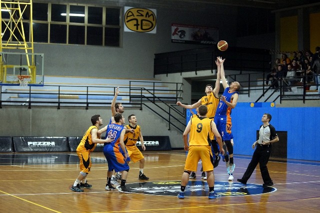 Stecca all’esordio la Pezzini, Segrate la spunta per 87-79