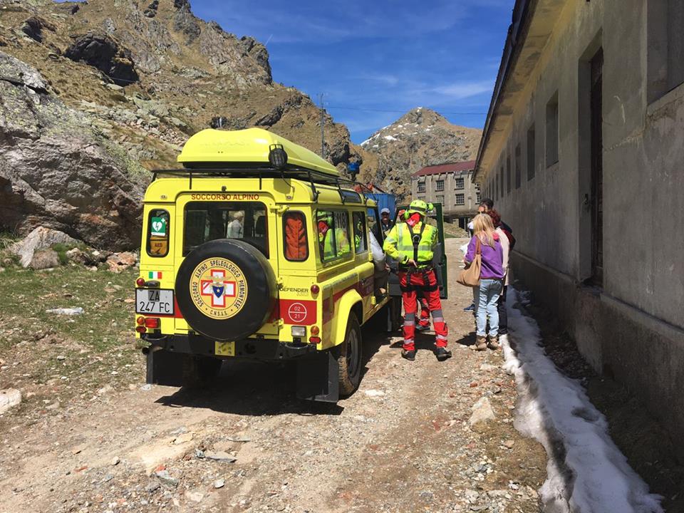 Il soccorso alpino: “In montagna ci vuole più rispetto”