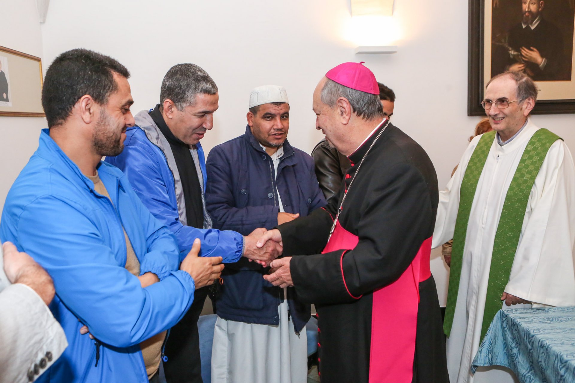 don Christian Bricola, don Alessandro Di Pascale, don Valerio Livio, vescovo oscar cantoni, imam sondrio