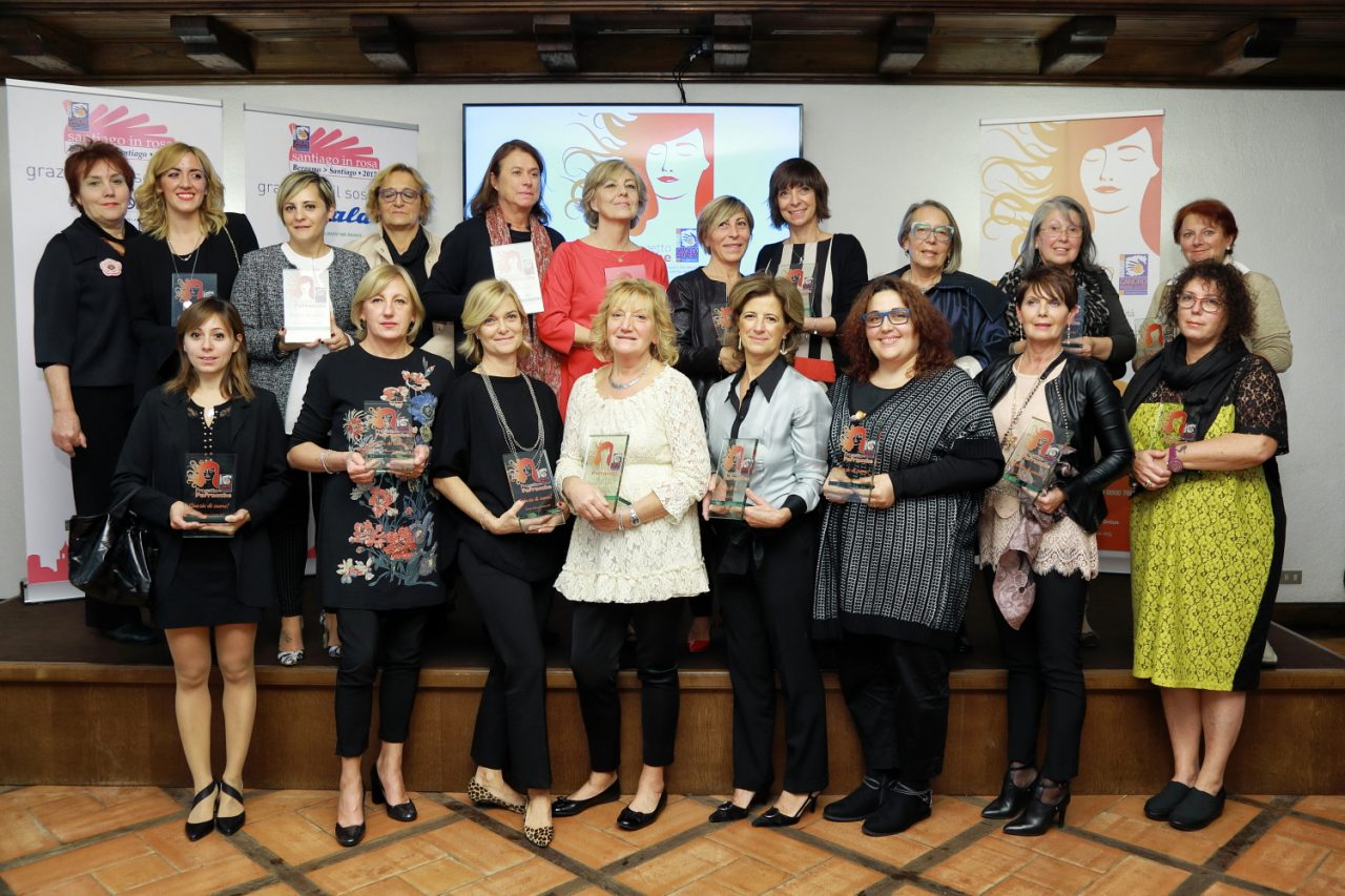 Santiago in rosa e Progetto Parrucche: un volontariato da premio