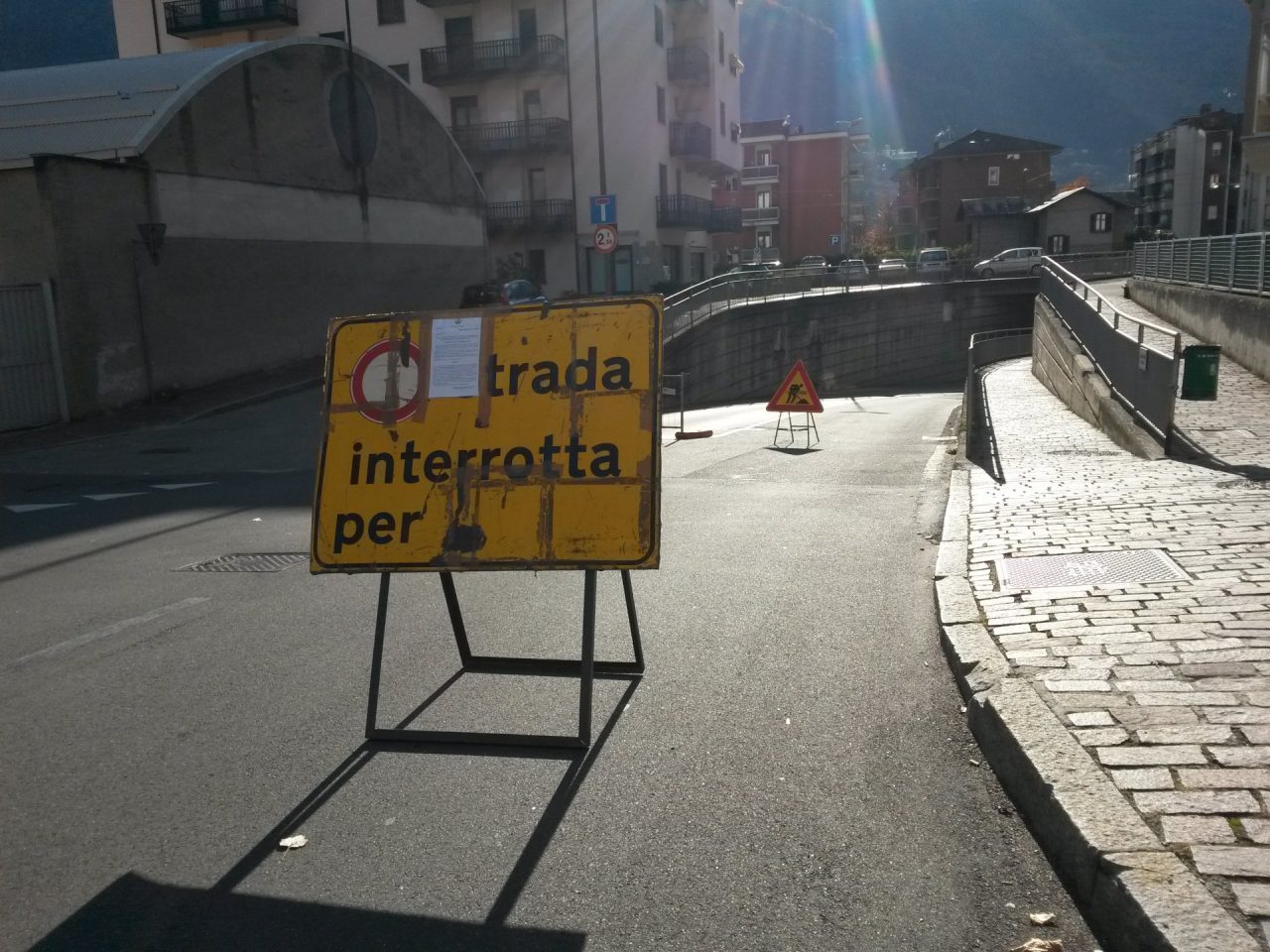 Via Parolo, sottopasso chiuso fino a giovedì