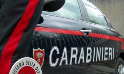 23enne ubriaco aggredisce i carabinieri