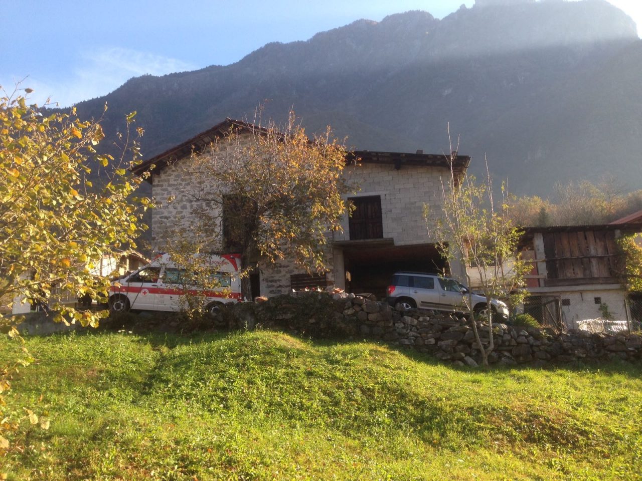 Schiacciato dal camino è gravissimo