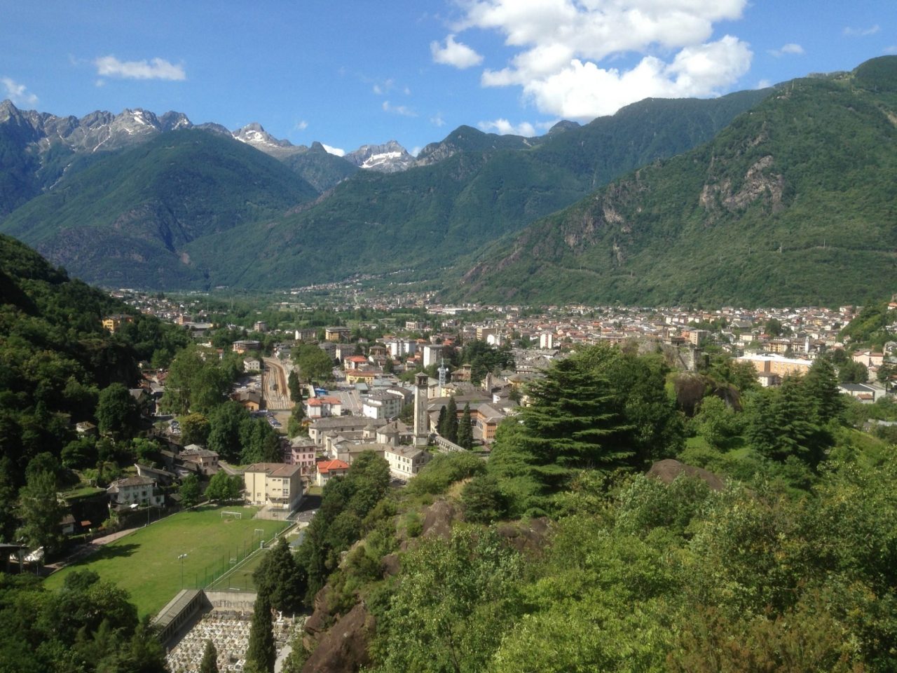 Chiavenna: al via bando per realizzazione rete di ricarica per veicoli elettrici
