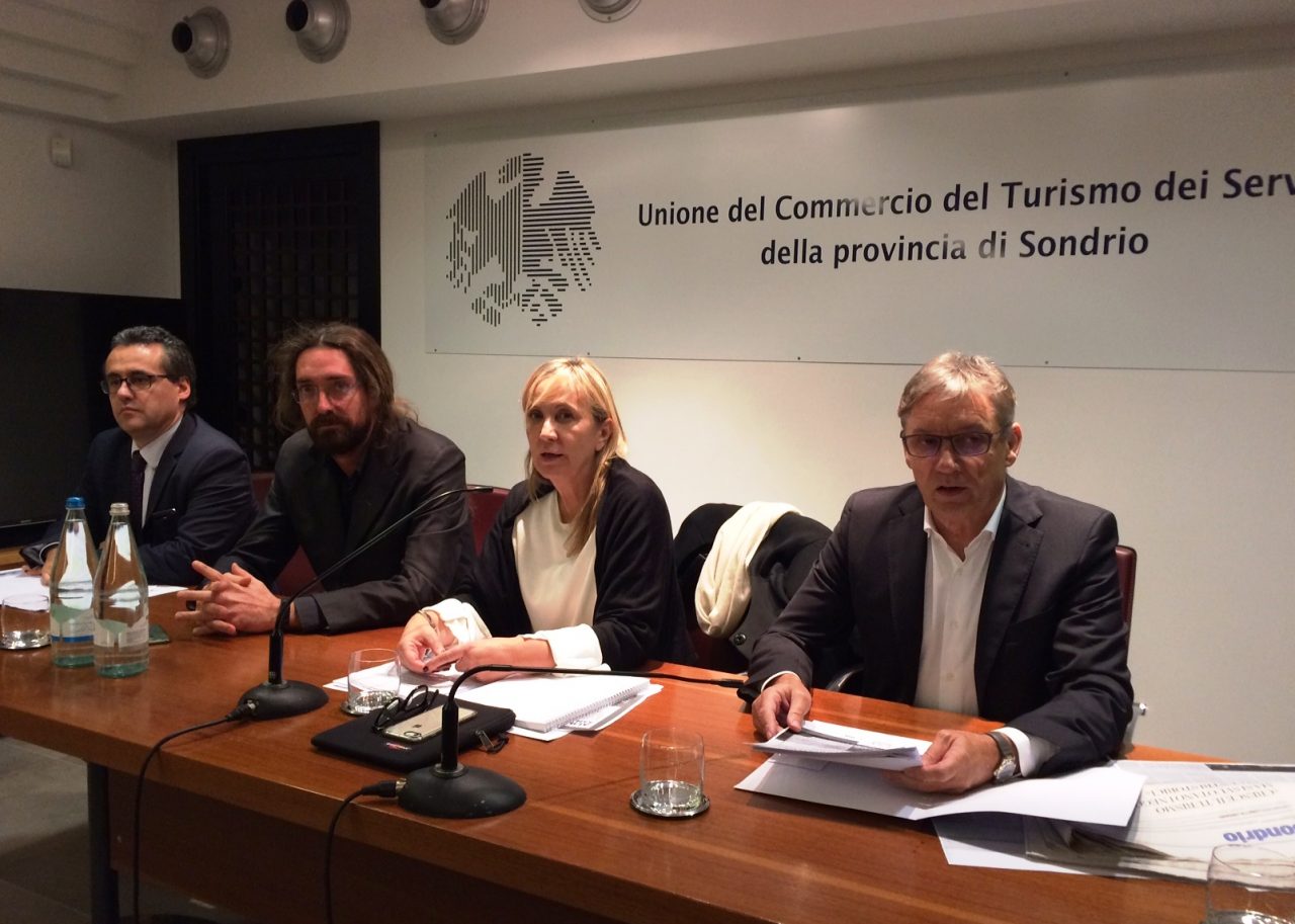 Bene il turismo, il commercio soffre per l’online