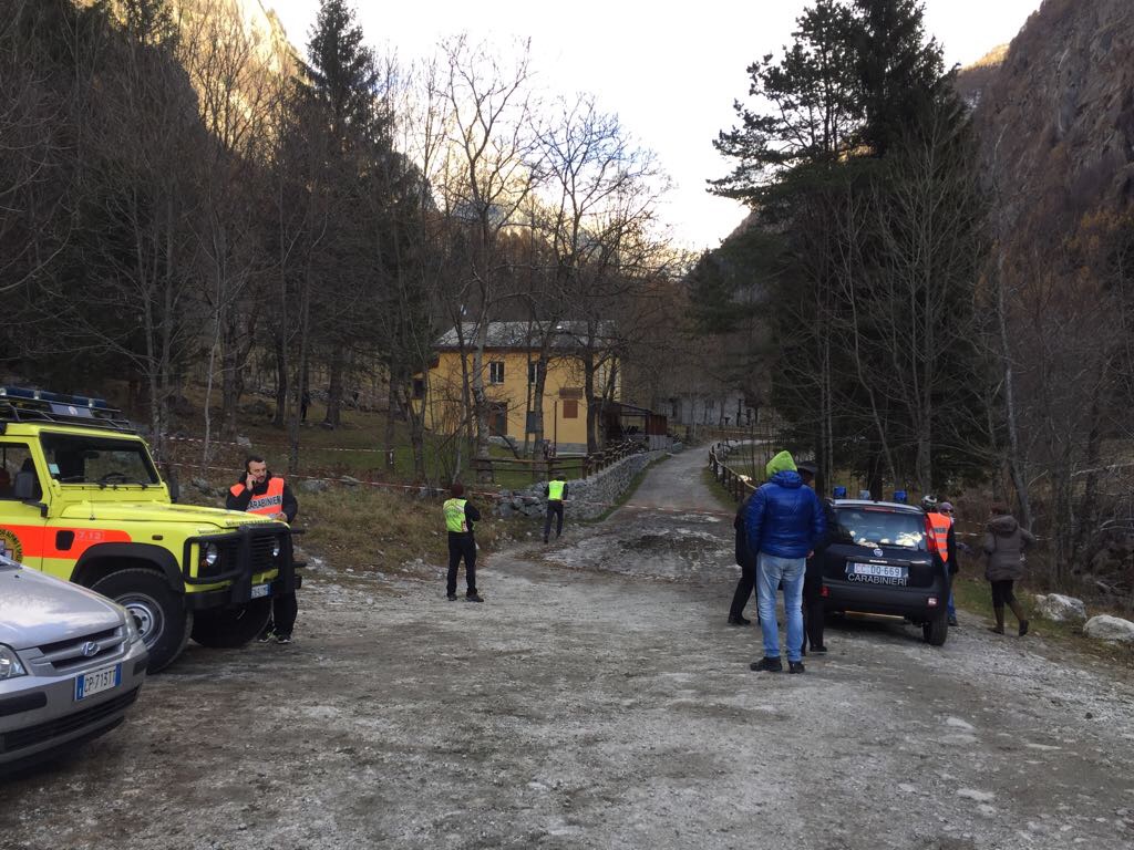 Tragedia in montagna, donna muore in Val Masino