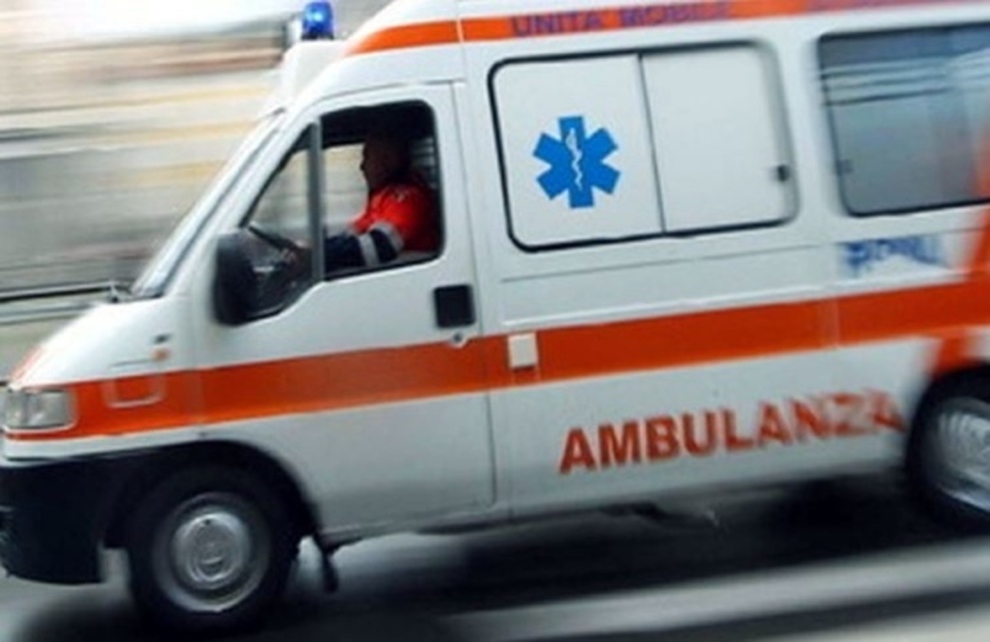 Profugo si lancia nell’Adda