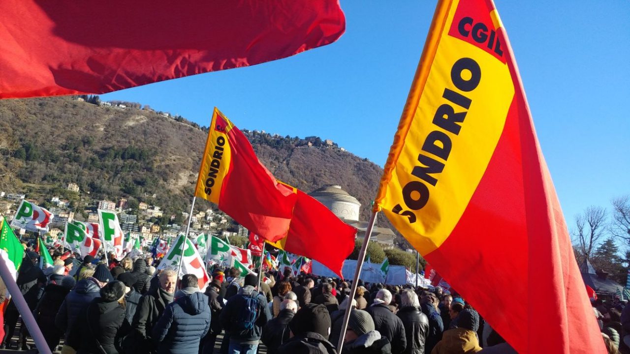 Manifestazione Como presente anche una delegazione valtellinese