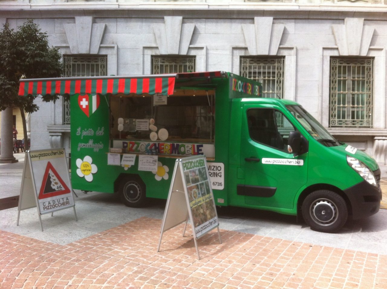 Pizzoccheri a domicilio, la PizzoccheriMobile conquista la Svizzera