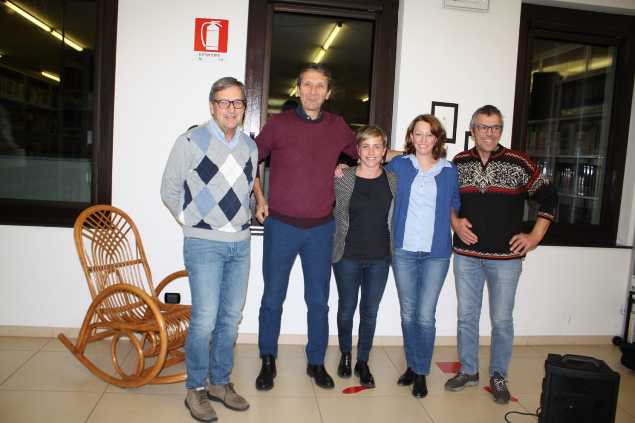 Lela Santelli protagonista in biblioteca