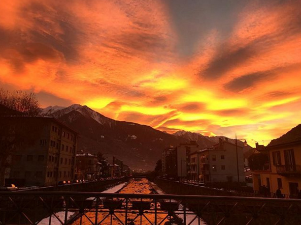 Tramonto spettacolare, le più belle foto dalla Valtellina