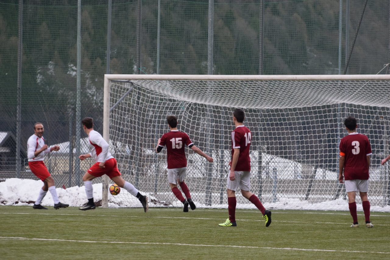 Poker del Dubino nel derby di Grosio LE FOTO