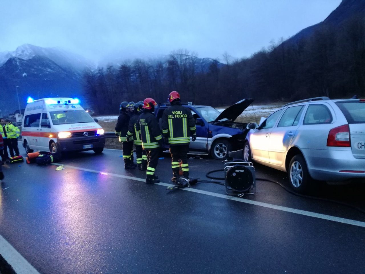 Frontale sulla Statale 36: grave un imprenditore valchiavennasco