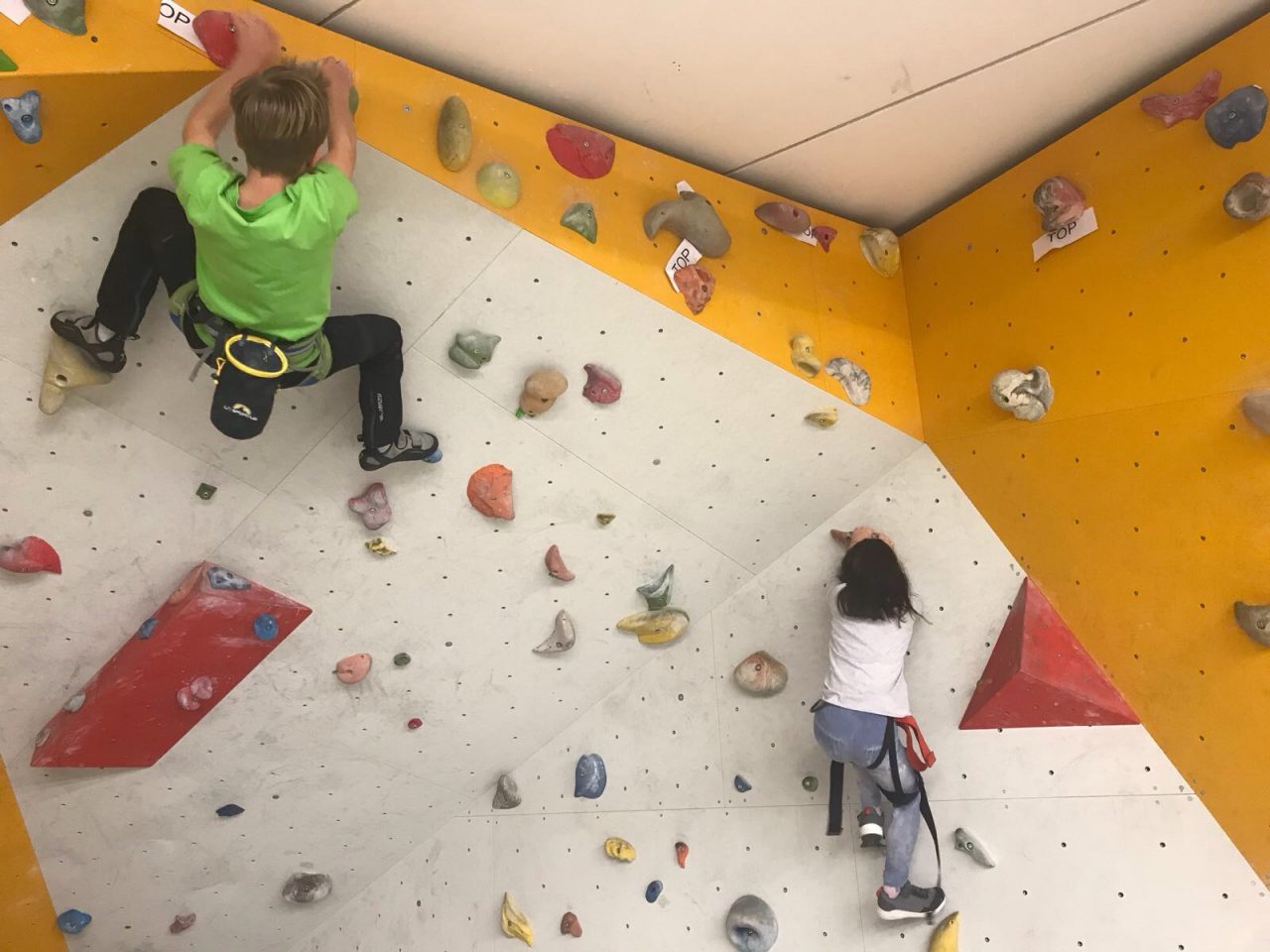 Valfurva, corso di arrampicata per ragazzi – LE FOTO