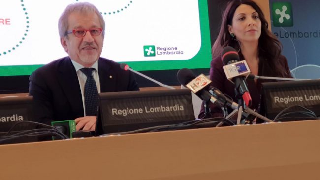 Regione Maroni non si ricandida: “L’Italia non finisca come l’albero Spelacchio”