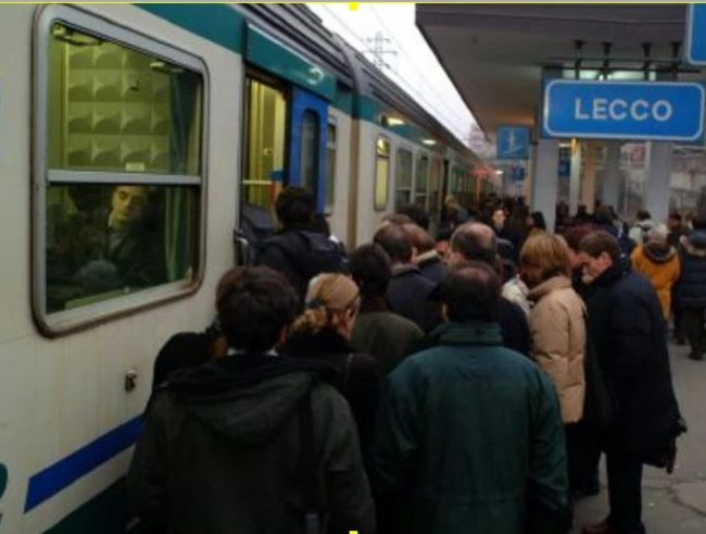 Rapine sui treni della Milano-Lecco denunciato un valtellinese