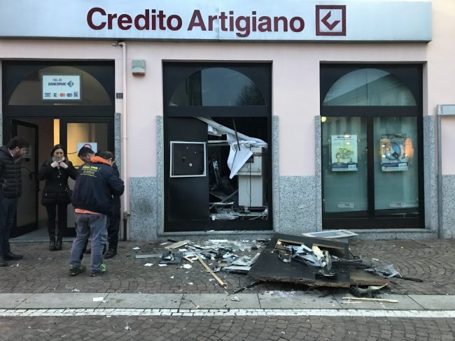 Banche sotto assedio di ladri bombaroli FOTO