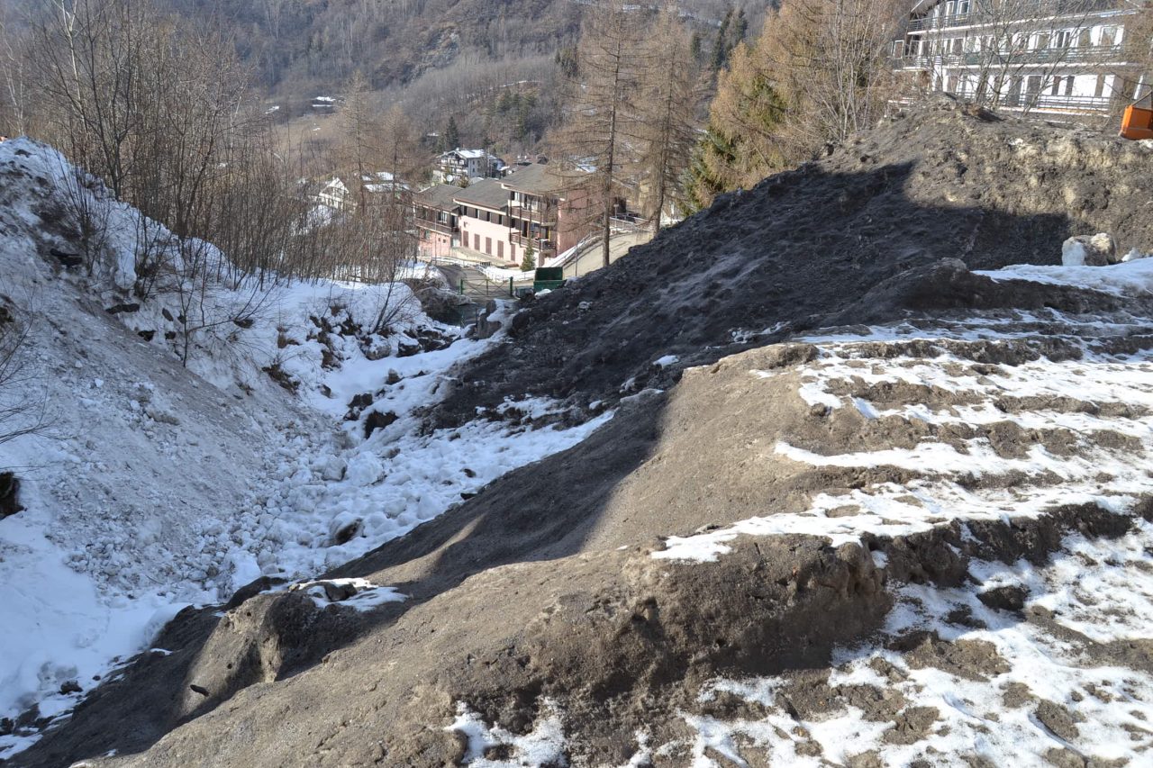 Aprica, Corvi risponde sullo sgombero neve
