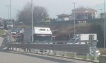 Ribaltamento in Statale 36, traffico in tilt