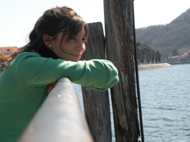 Giovane mamma muore a 32 anni, strazio infinito sul Lago