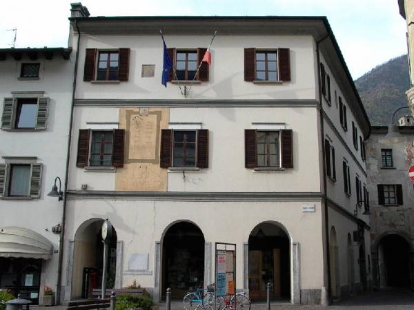 Anziani, omaggio a De Campo e mostra