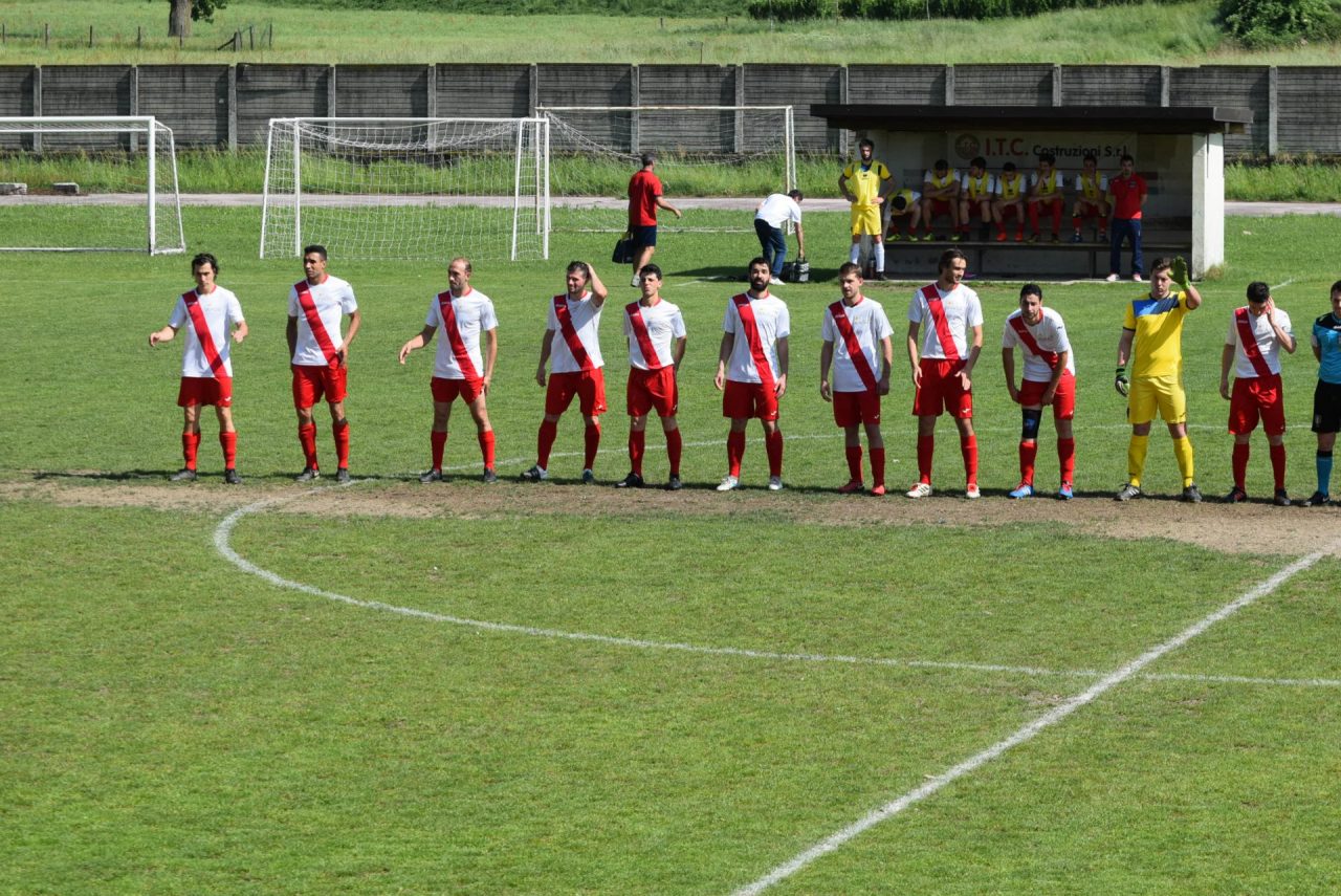 Barona rimedia nel finale il pareggio per il Dubino LE FOTO
