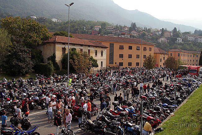 Amanti della Guzzi unitevi: a Mandello motoraduno con super premio VIDEO