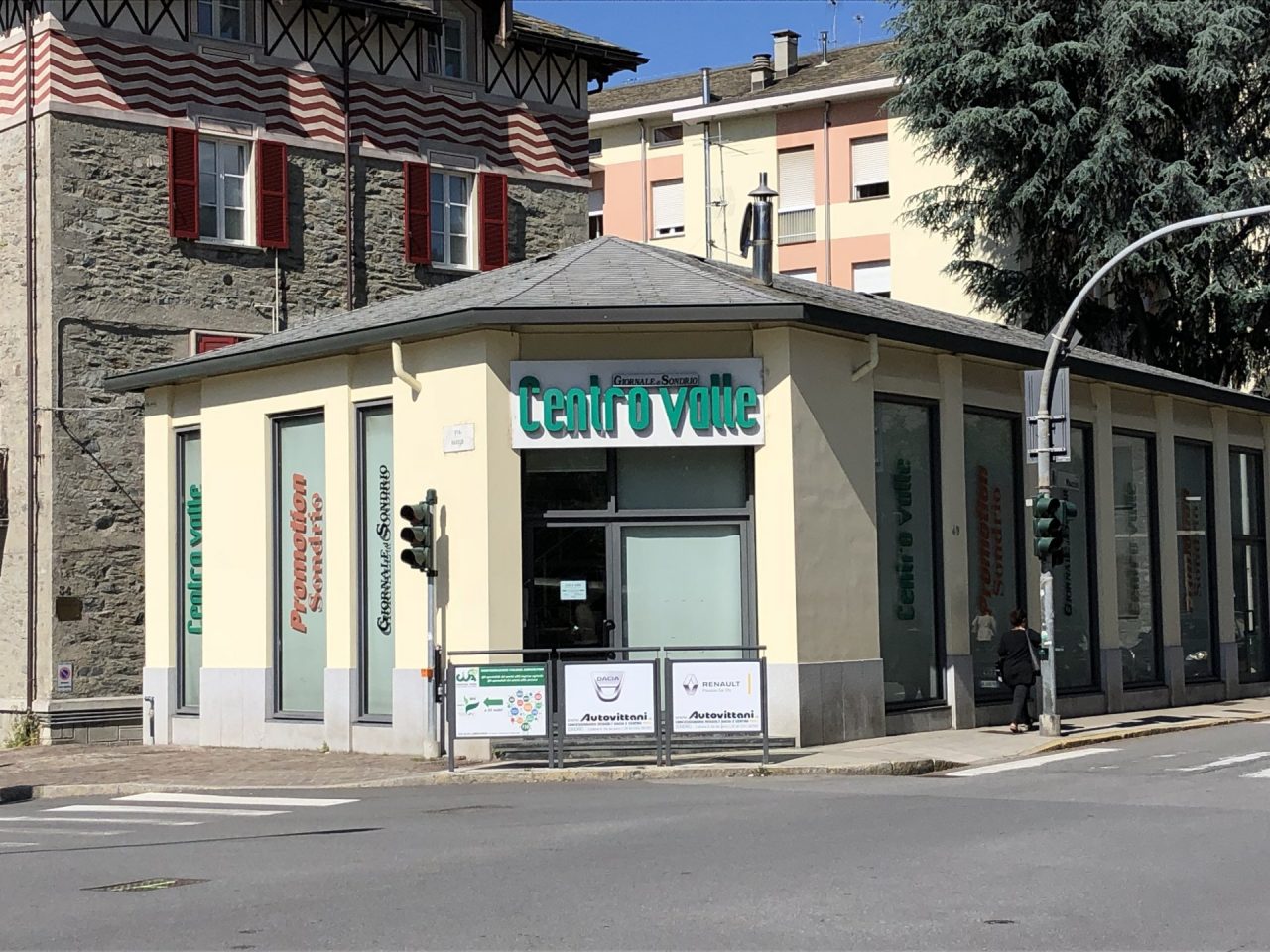 Centro Valle in edicola domani, venerdì 8 giugno