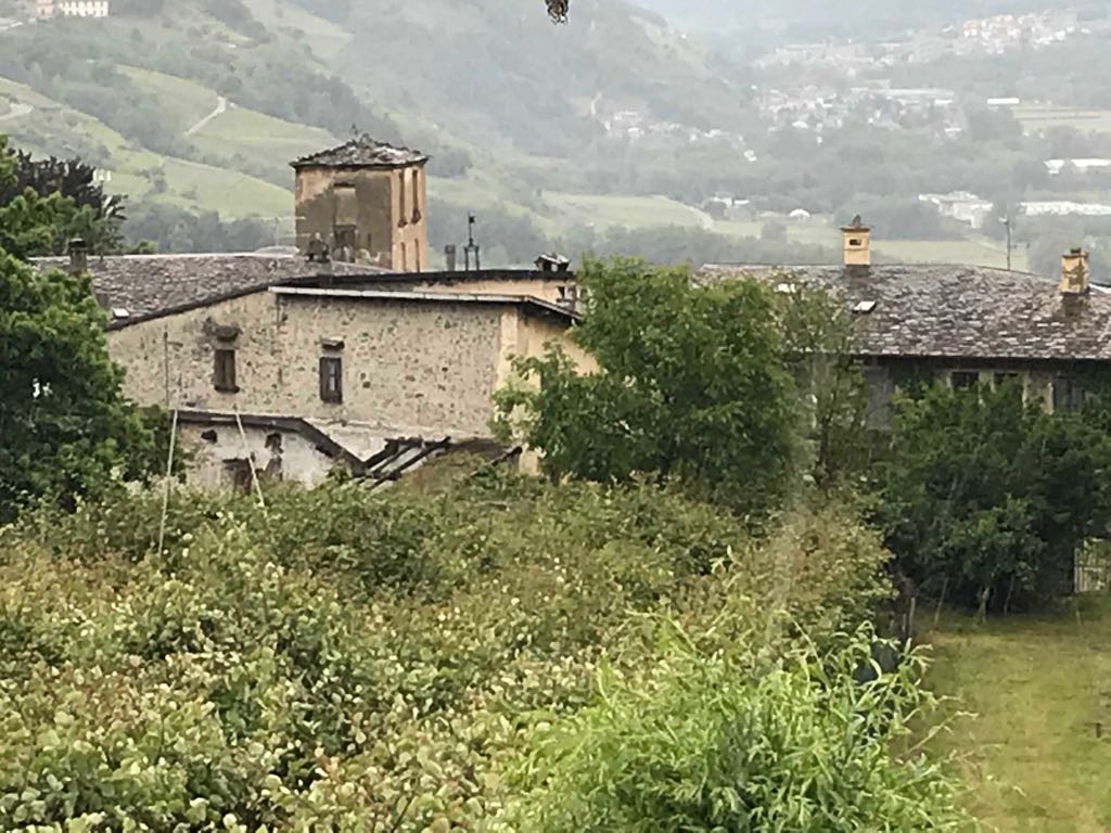 Muore schiacciato da un muro, tragedia a Ponte in Valtellina