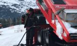 Il valtellinese che da solo sta liberando il Passo Gavia dalla neve FOTO