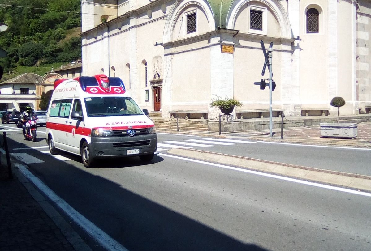 Incidenti stradali nel Tiranese, feriti 3 motociclisti