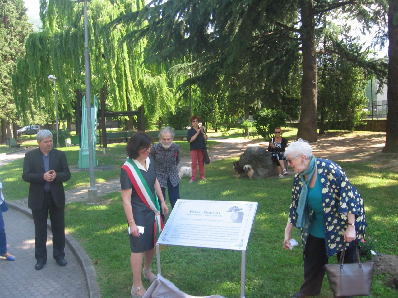 Tirano, inaugurato il giardino Rosa Genoni