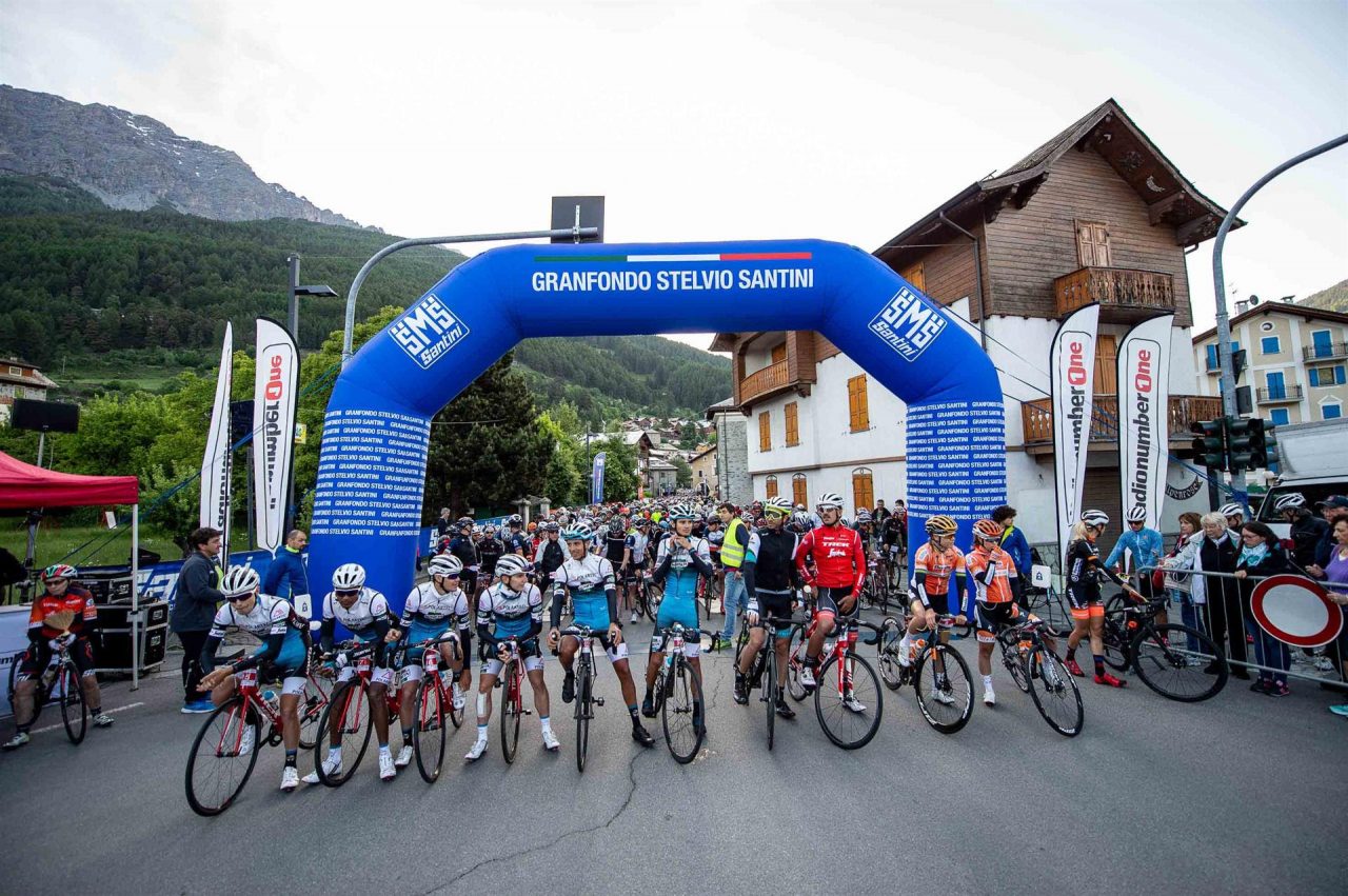 Granfondo Stelvio Santini: incoronati Re e Regina della montagna