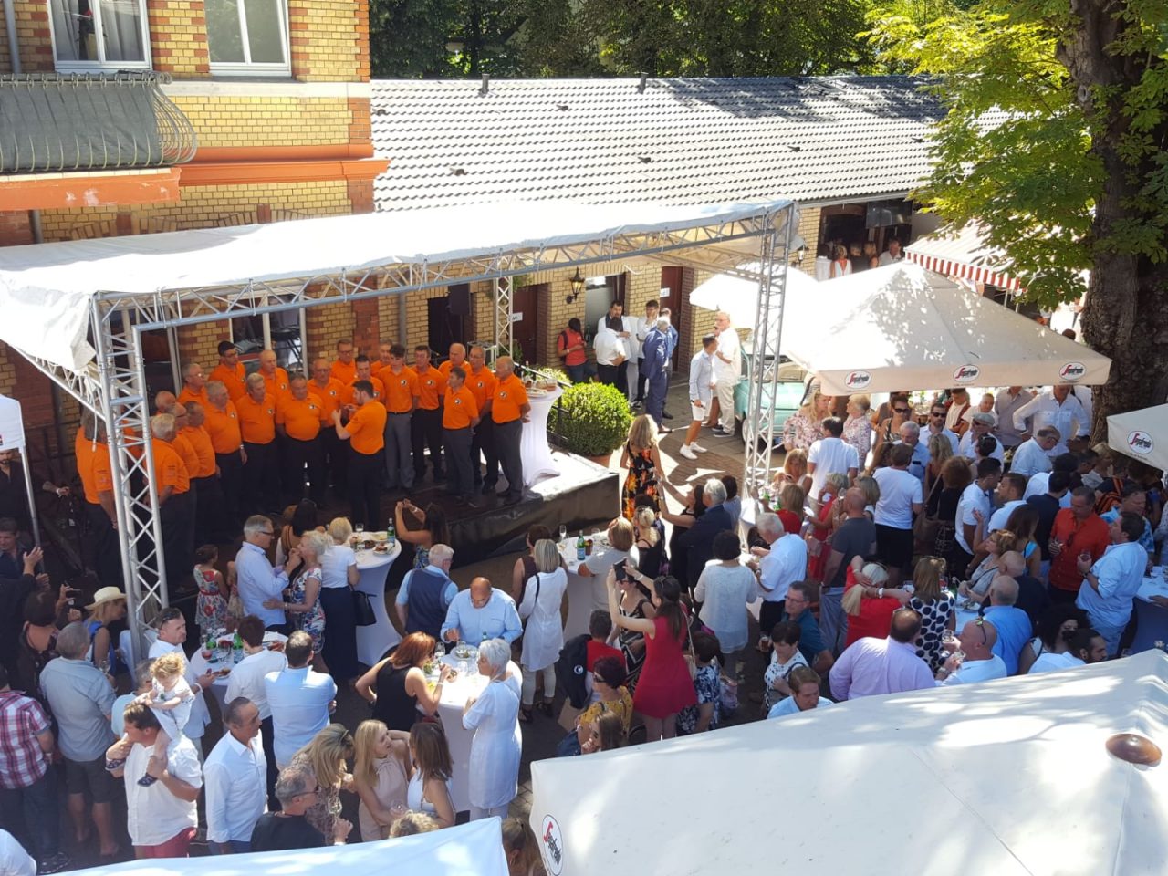Fratelli festeggiano 35 anni da ristoratori a Bonn