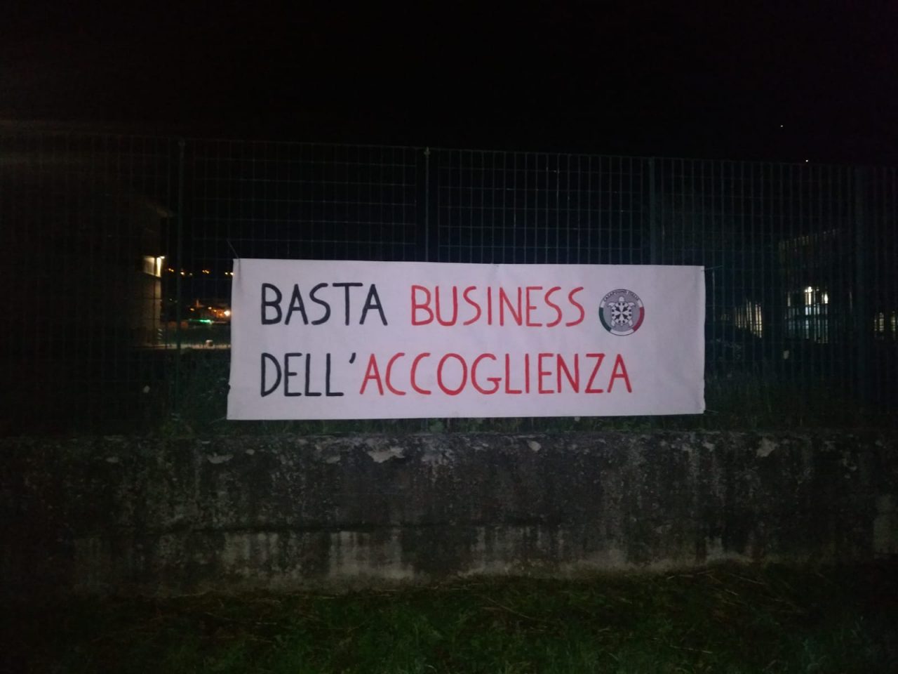 “Basta business dell’accoglienza”, appello al Sindaco Scaramellini
