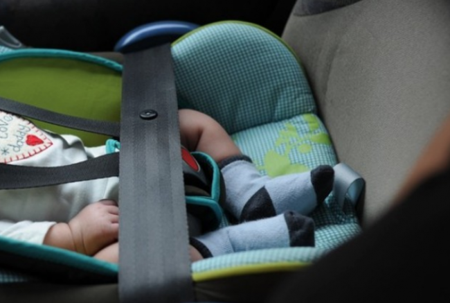 Seggiolini anti abbandono in auto saranno obbligatori