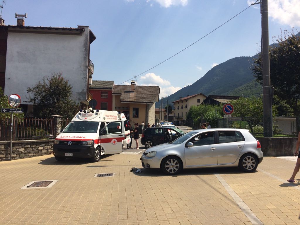 Incidente stradale a Delebio, tre feriti