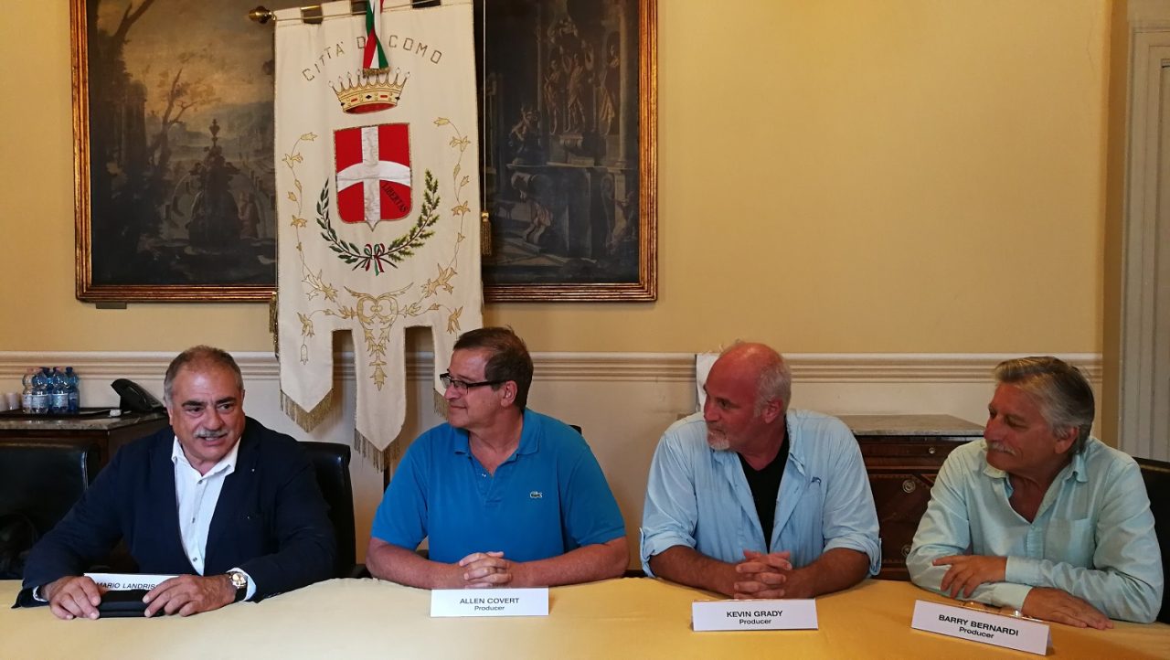 Murder Mystery saluta Como, i produttori: “Felici e grati, parleremo bene di questa città”