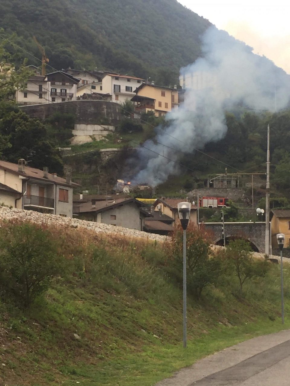 Incendio in un pollaio a Verceia
