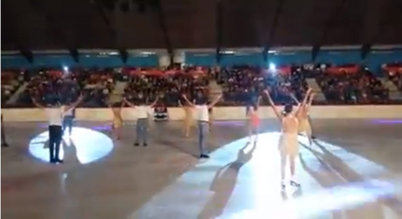 Carolina Kostner incanta il pubblico di Bormio VIDEO