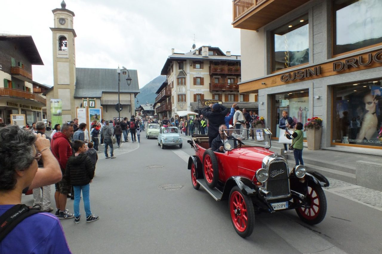 Li Veja a Livign, arrivano le auto storiche