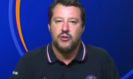 Matteo Salvini plaude alla chiusura dell'Hotel Bellevue