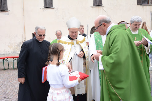 Poggiridenti accoglie don Umberto
