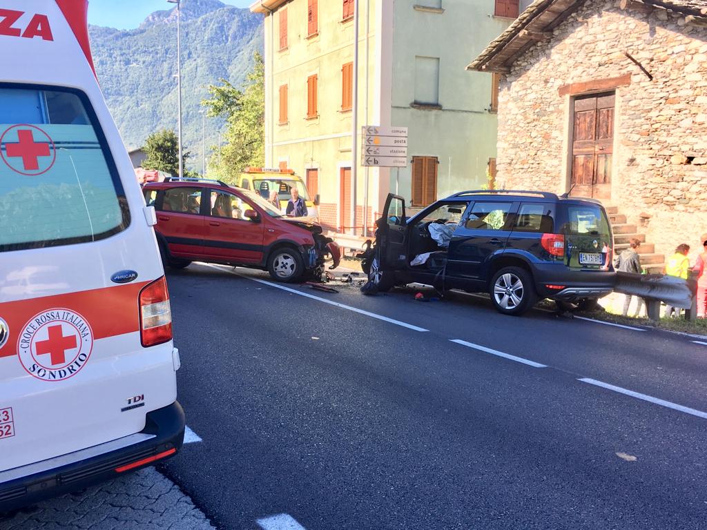 Frontale sulla 36 a Prata Camportaccio
