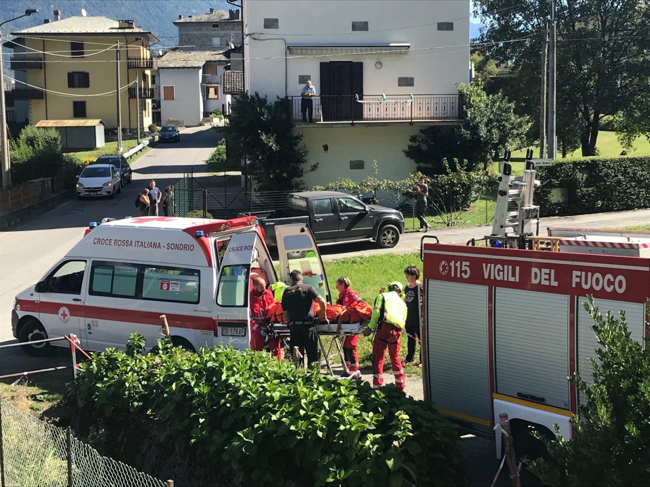 Pensionato cade nel ruscello, ricoverato a Sondalo