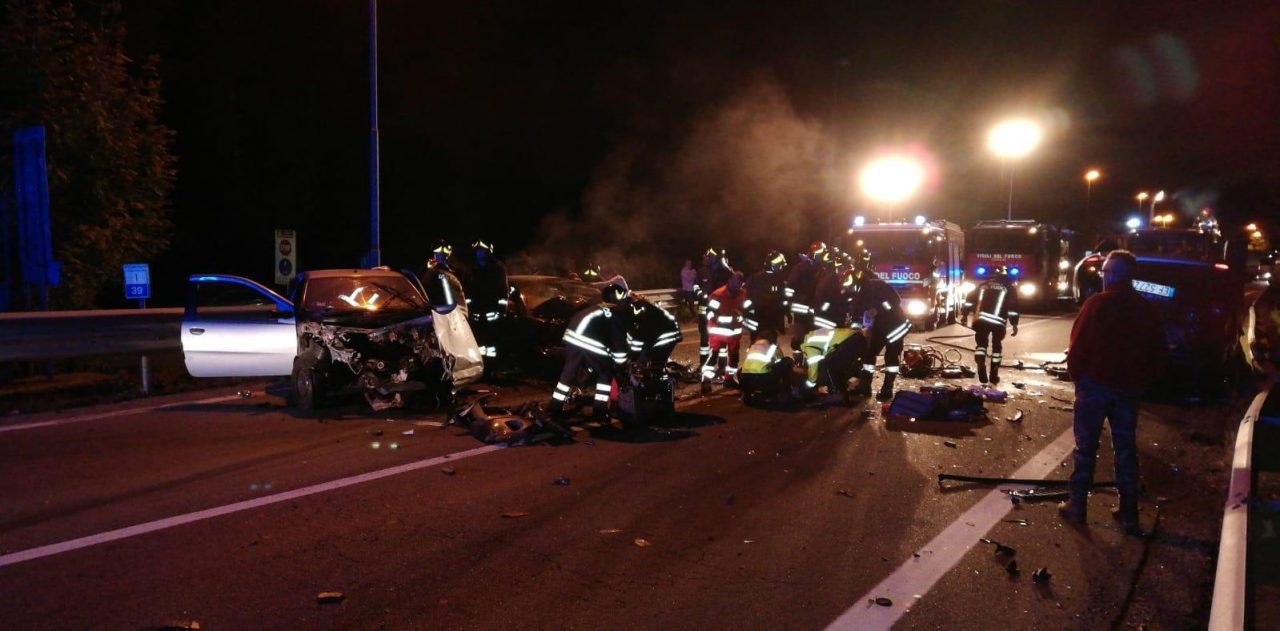 Tragedia in Tangenziale, un morto e tre feriti gravi